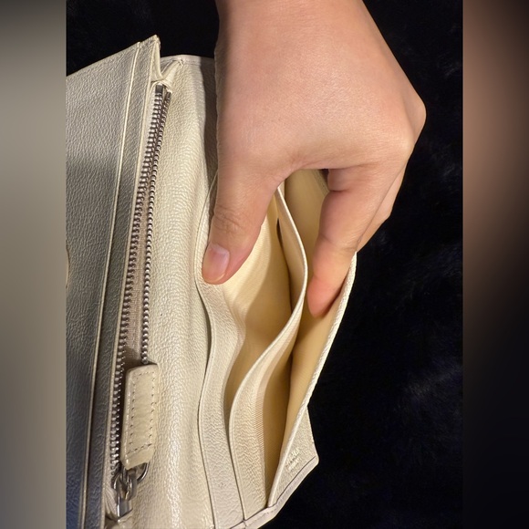 🎀Bvlgari Wallet🎀 - Picture 8 of 14